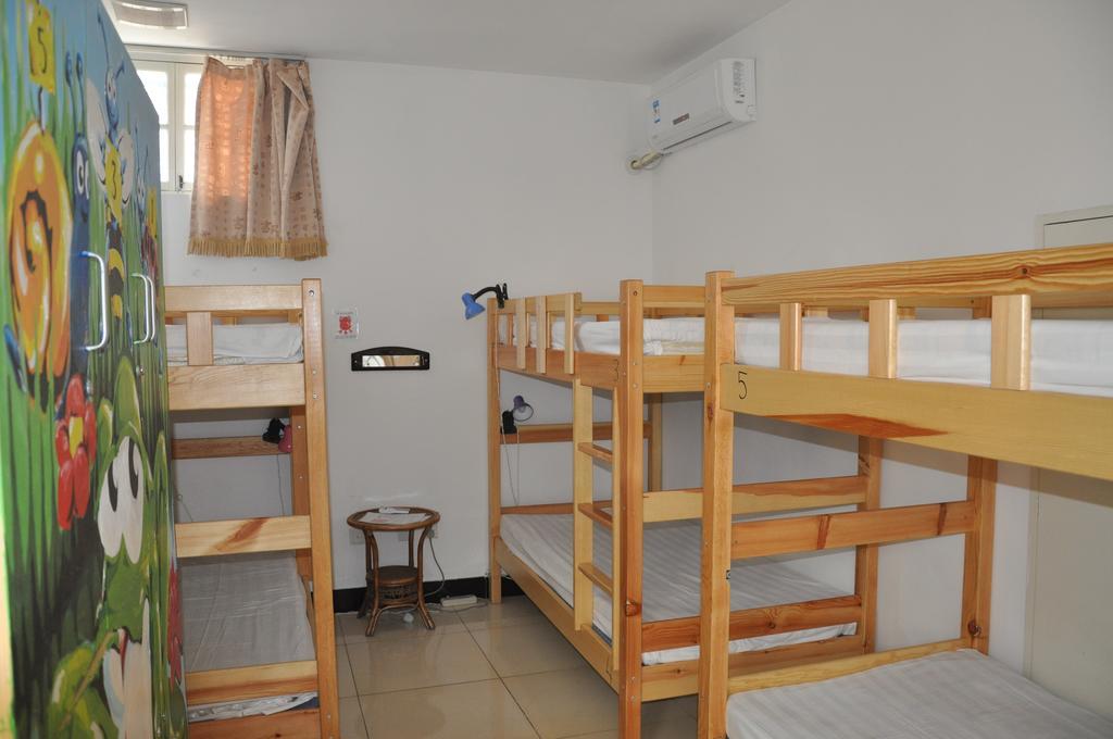 Three Legged Frog Hostel Beijing Rom bilde